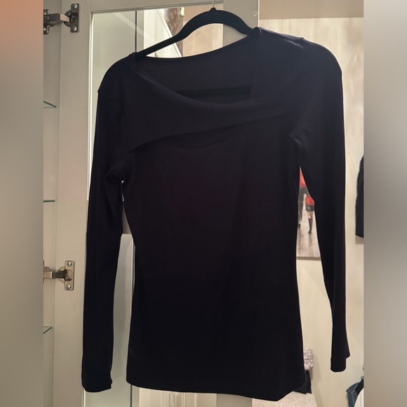 NWOT-Dark Navy Blur Long Sleeve Soft Cut Put Asymmetrical Top - Picture 7 of 9